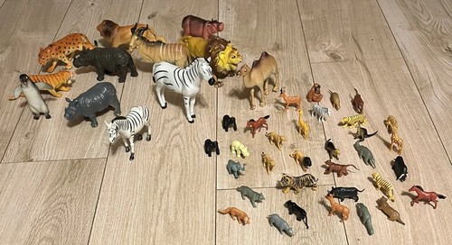 Bundle plastic toy - of,