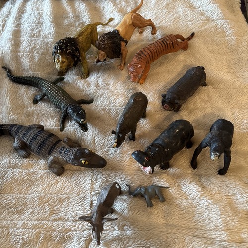 Job lot zoo animals crocodile - zoo,