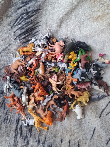 100 miniature safari - 100+,