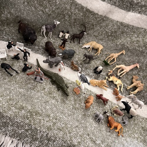 Zoo animals figures - 40,